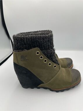 Sorel Joanie Sweater Wedge Ankle Boots Olive Size 9